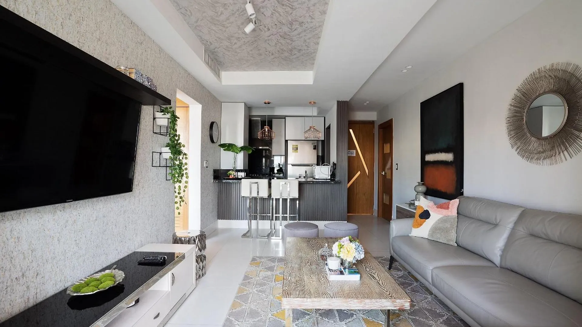 Arpel 6 Suites By Yellowkey Los Prados